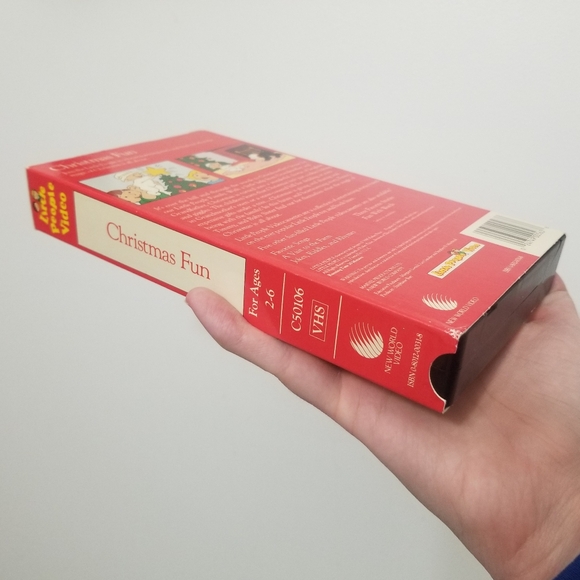 Charming vtg Christmas Little People cartoon on VHS - Picture 3 of 6